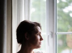 মাতৃত্বের আনন্দের আড়ালে নীরব মানসিক সংকট