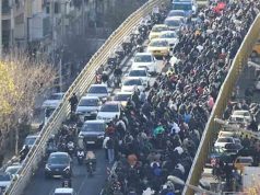 বিক্ষোভে উত্তাল ইরান: সংঘর্ষে নিহত অন্তত ৭