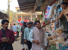 রামগড়ে ইনসানিয়াত বিপ্লব প্রার্থীর গণসংযোগ ও পথসভা