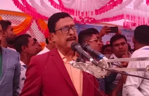 জামায়াত একটি ‘মুনাফেক’ দল, ইসলাম নিয়ে ব্যবসা করে: ফজলুর রহমান