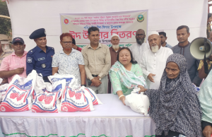 ৩০০ হতদরিদ্রের মুখে হাসি ফোটালেন পাজেপ চেয়ারম্যান শেফালিকা ত্রিপুরা