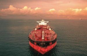 Oil Tanker Hijacked off Somalia Coast: 17 Crew Members Taken Hostage