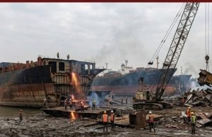 বিশ্ববাজারে স্ক্র্যাপ লোহার চাহিদা তুঙ্গে, সরবরাহ সংকটে বাড়ছে অস্থিরতা