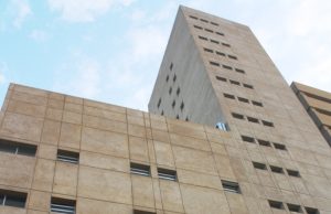 বিনামূল্যে কিডনি চিকিৎসায় অনন্য নজির: করাচির এসআইইউটি যেভাবে বিশ্ব জয় করছে