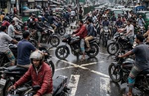 মোটরসাইকেল: যাতায়াতের সুবিধা নাকি মৃত্যুর পরোয়ানা?